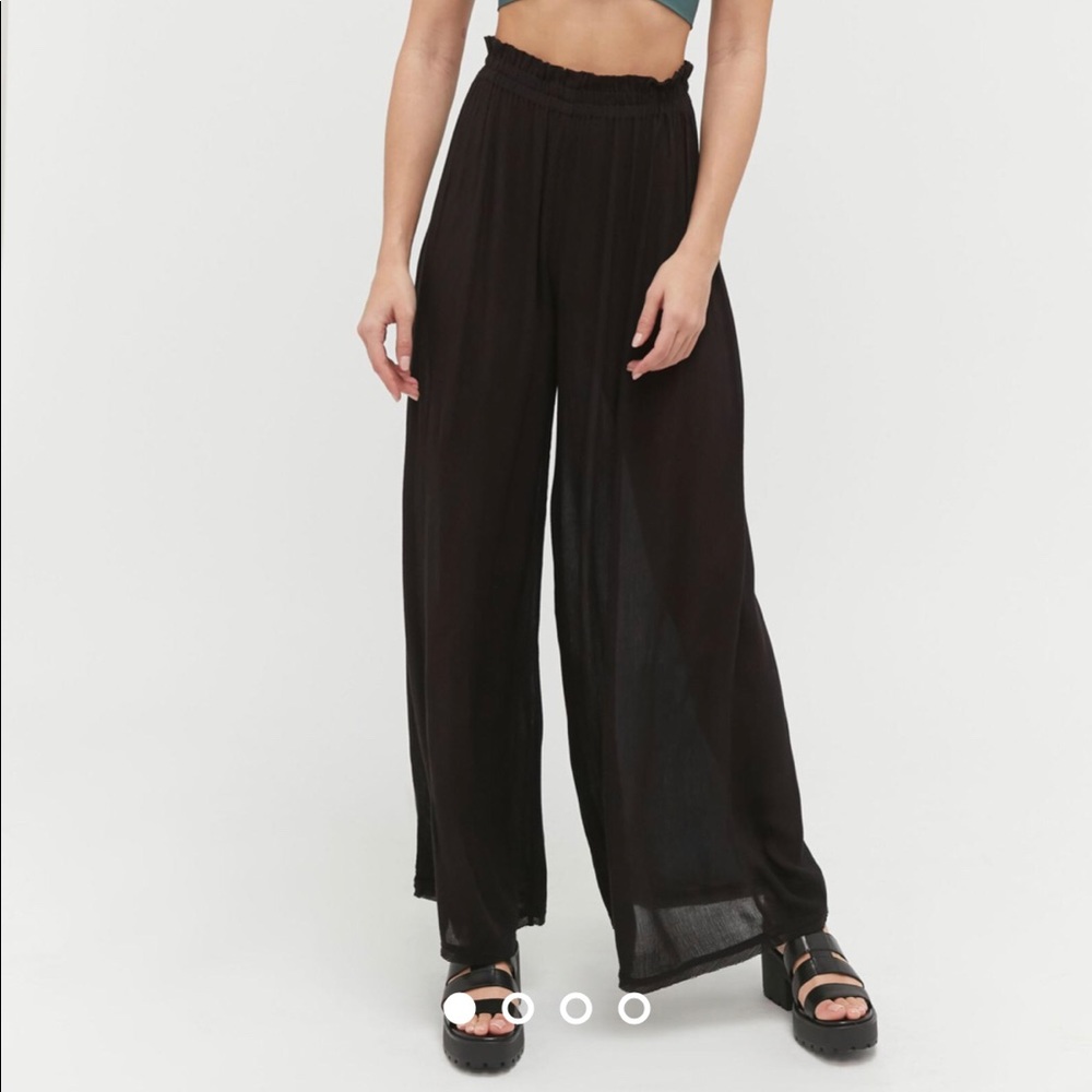 Urban Outfitters Wide Leg Flowy Pant